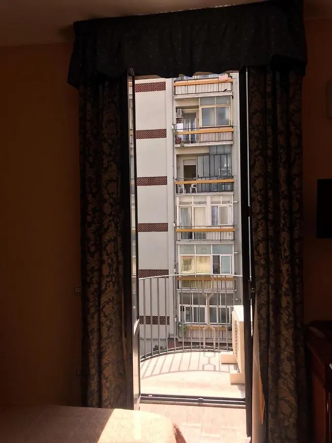 Bed and Breakfast La Casa Di Romi Katania 0*,